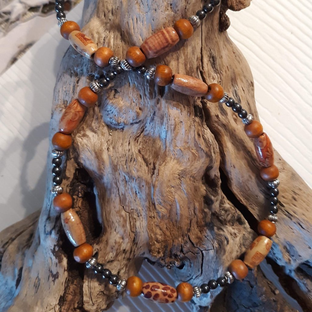 Healing Hematitewood Beadnecklace 20 18$